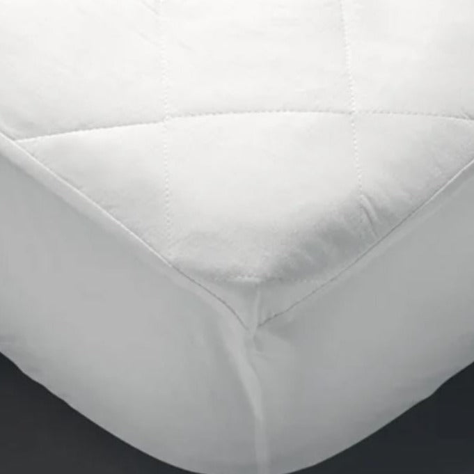 Mattress protector close up